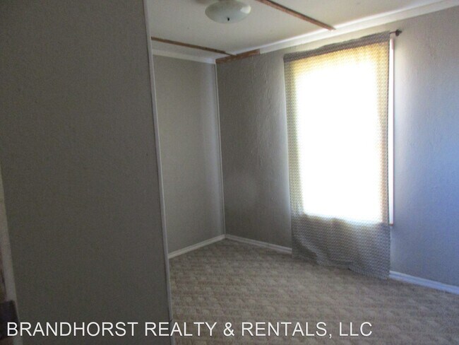 Building Photo - 2 br, 1 bath House - 10851 N. 2440 Rd Weat...