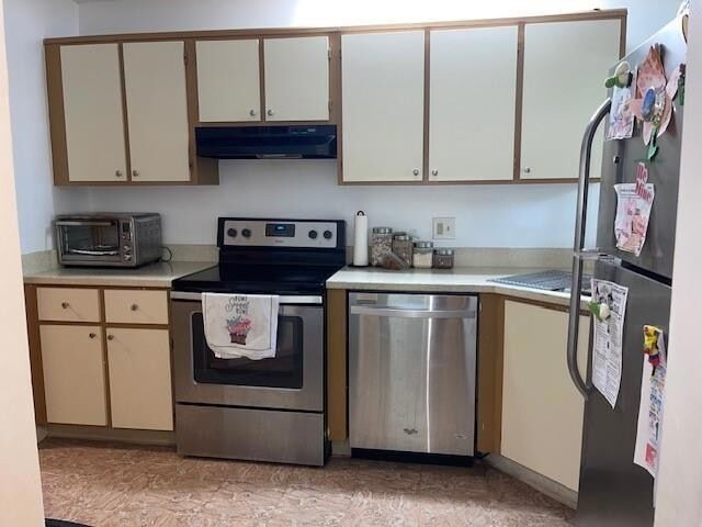 Building Photo - 1250 S Military Trail