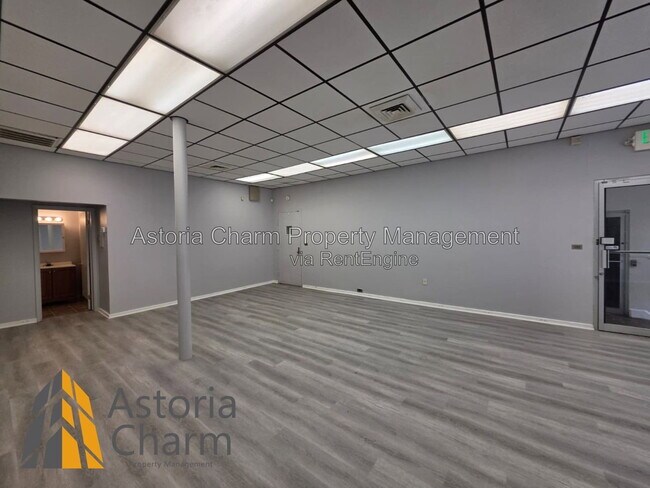 Building Photo - 2107 N Charles St