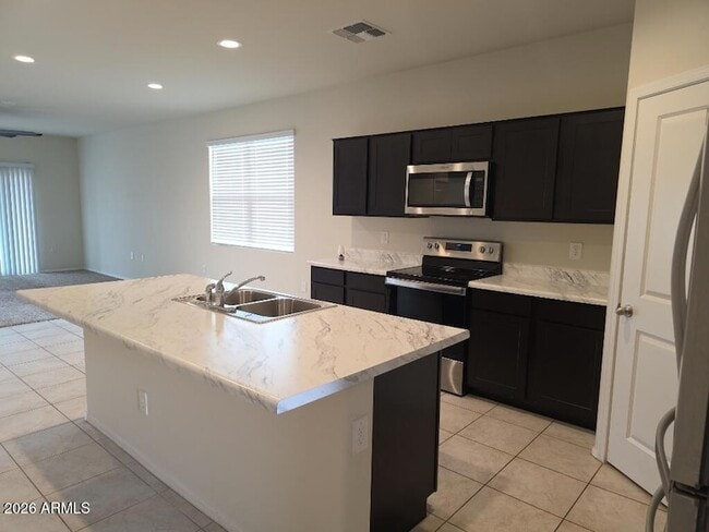 Building Photo - 18976 W Monroe St