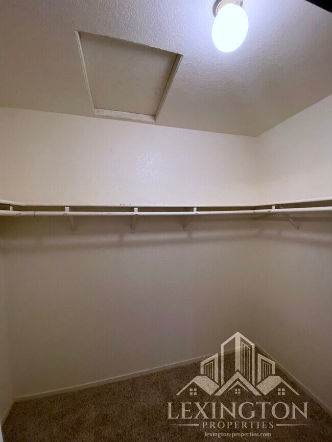 Building Photo - Lovely Updated, 3BD/2BA Home Available in Rocklin, off Stanford Ranch Rd. near Breen Park!