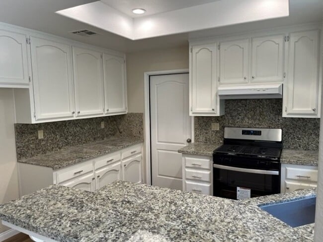 Building Photo - 8113 Wimbley Way