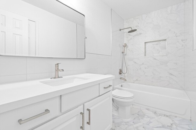 Building Photo - 3058 Upland Spring Trace