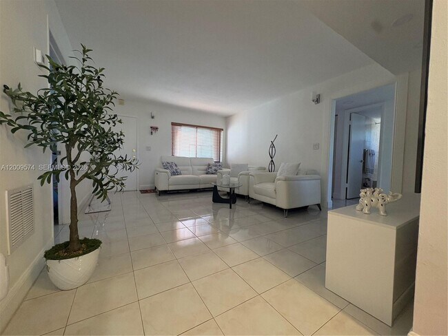 Building Photo - 8025 SW 107th Ave