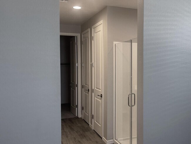 Building Photo - 35966 W Santa Monica Ave