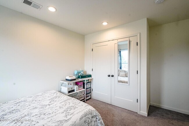 Building Photo - 7707 Cottage Cove Way