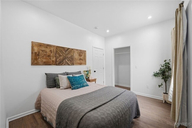 Building Photo - 265 Efner St