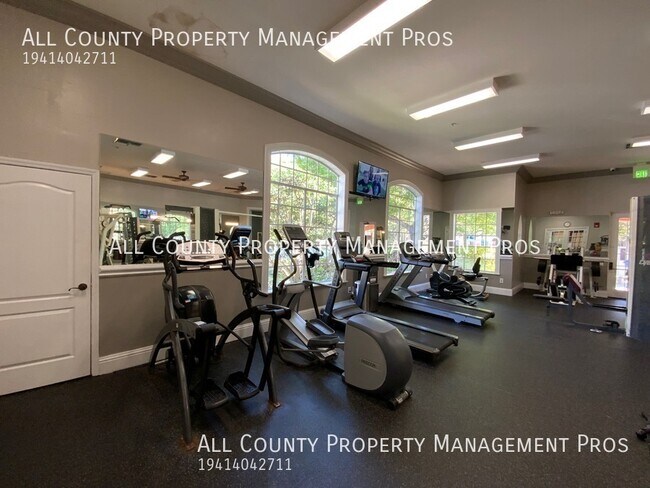 Building Photo - 4156 Central Sarasota Pkwy