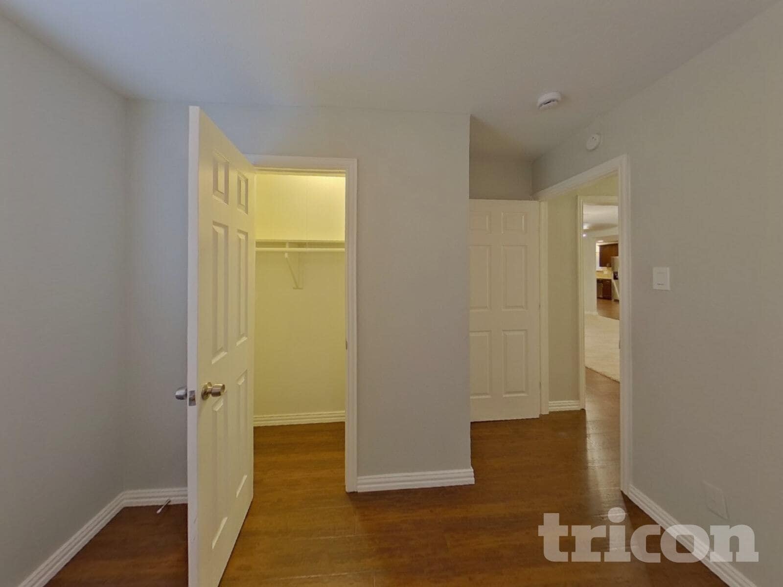 Building Photo - 126 Tharp St