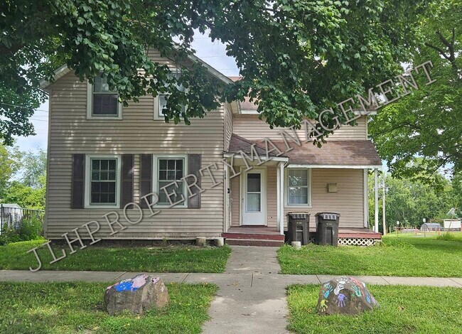 Primary Photo - 604 W Ringold St