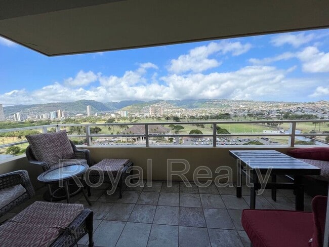 Building Photo - 2533 Ala Wai Blvd