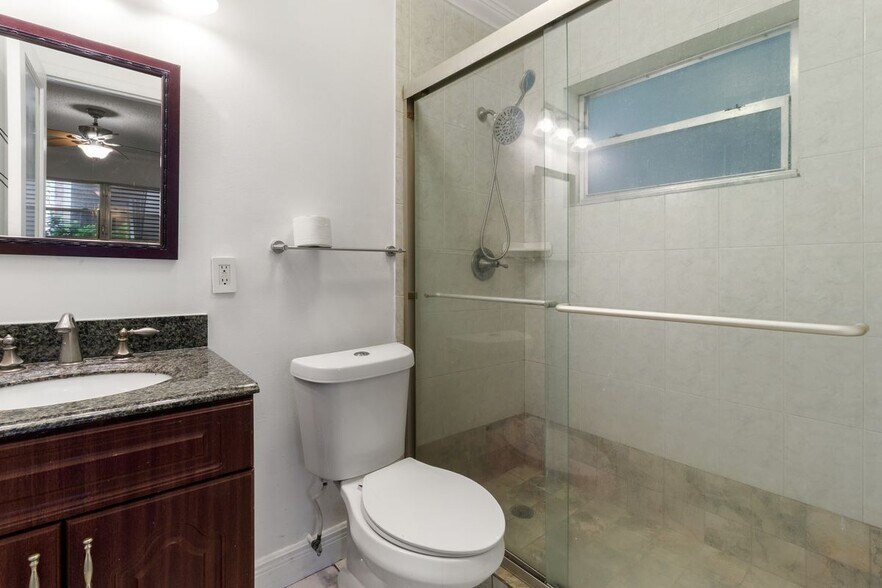 Building Photo - 1450 Atlantic Shores Blvd