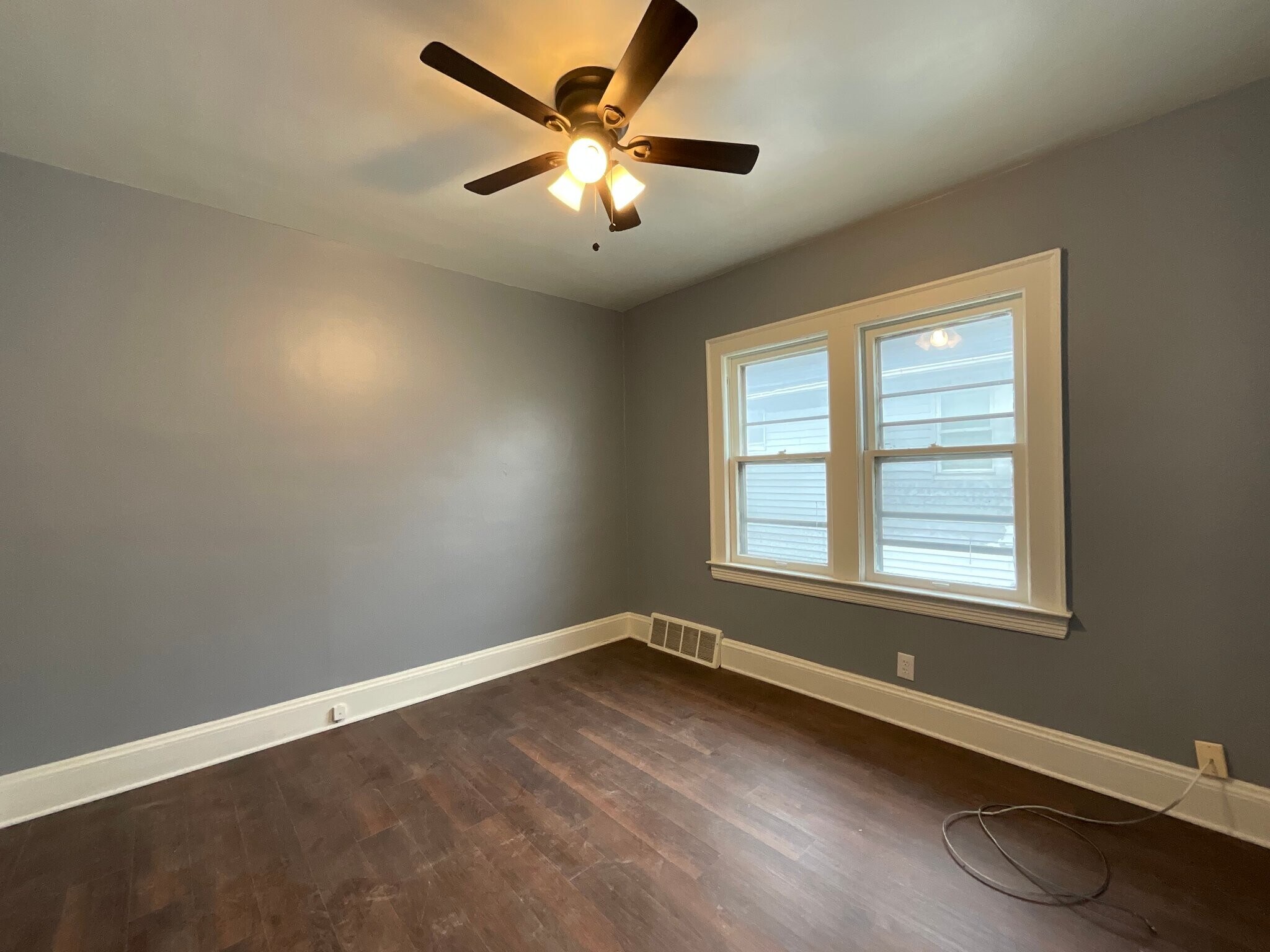 Building Photo - 14014 Edgewood Ave