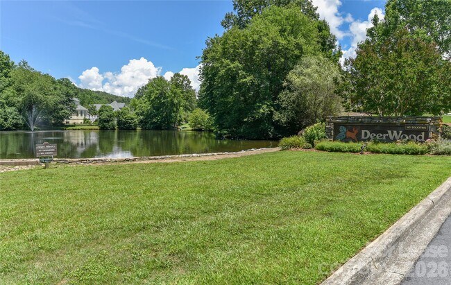 Building Photo - 108 Cloverleaf Ln