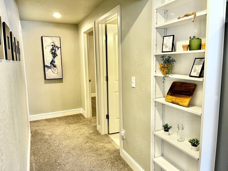 Building Photo - 14547 Broomfield Dr