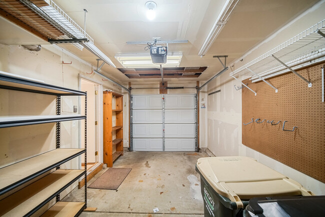 Building Photo - 417 Richmond Ct