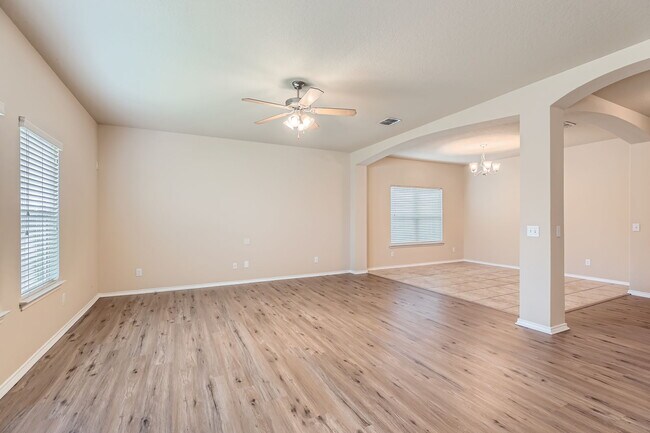 Building Photo - 10427 Ashbury Creek