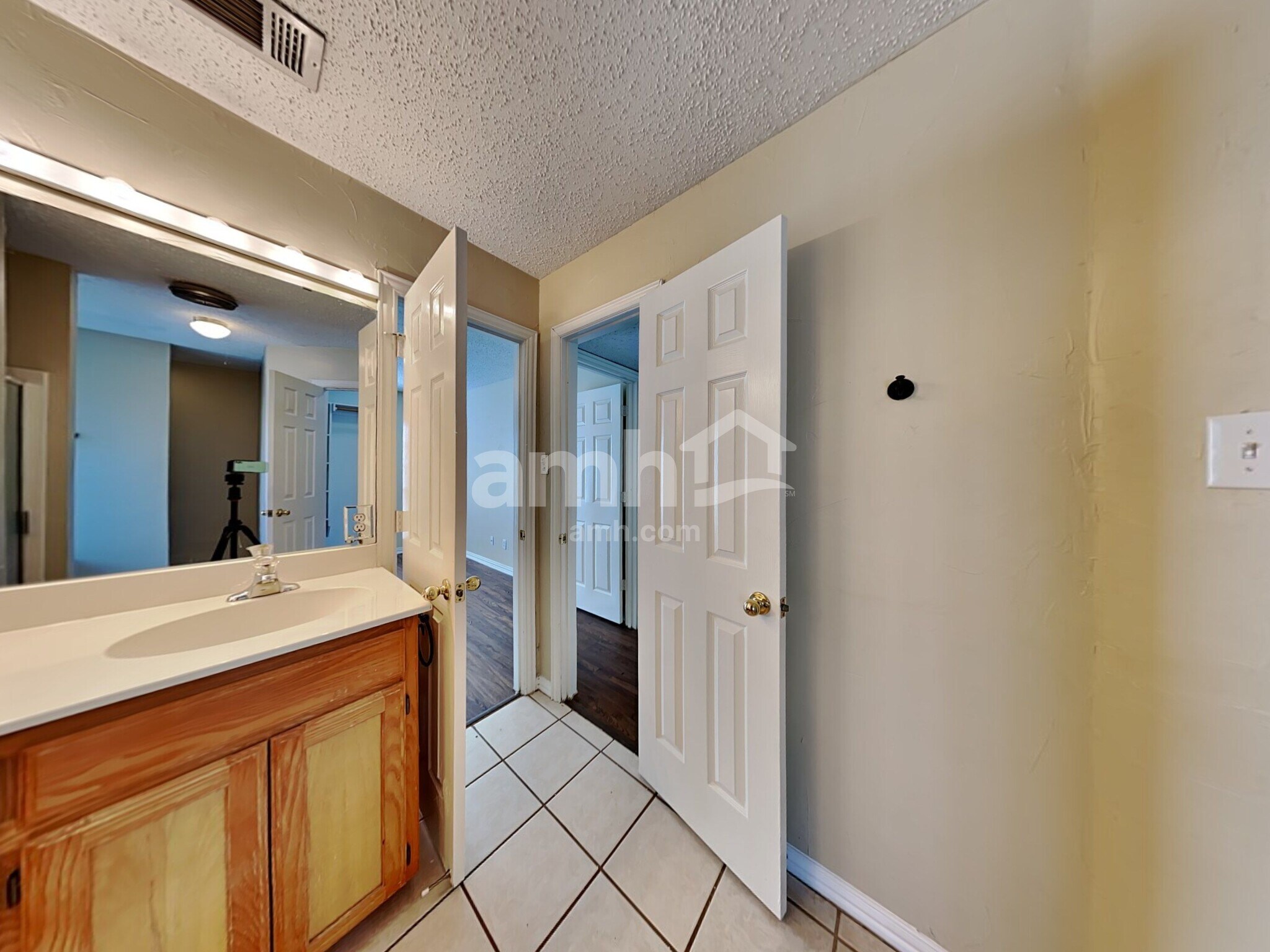 Building Photo - 3167 Lido Way