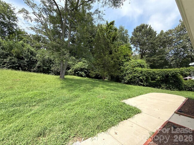 Building Photo - 4834 Fairheath Rd