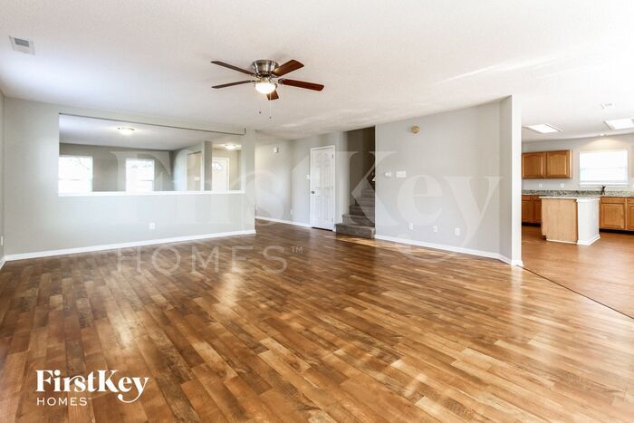 Building Photo - 2244 Blossom Dr