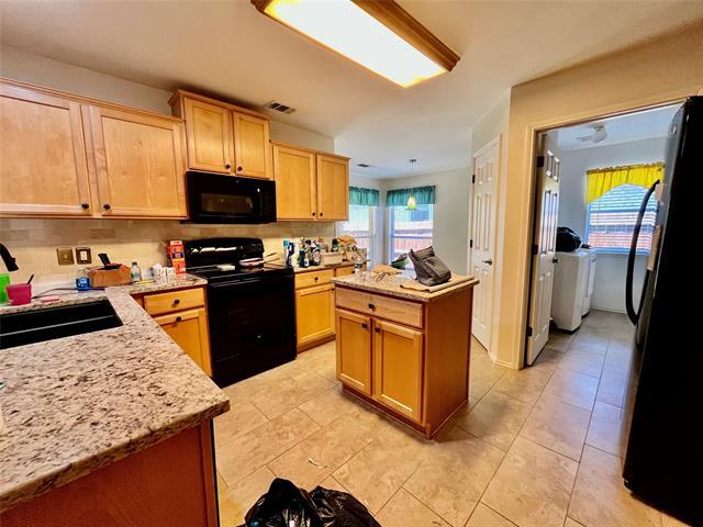 Building Photo - 3900 Chimney Rock Dr