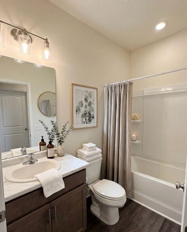 Building Photo - 1 Month Free — Applied as 50% Off Your First 2 Months - Ranch home quiet neighborhood in Hinesville
