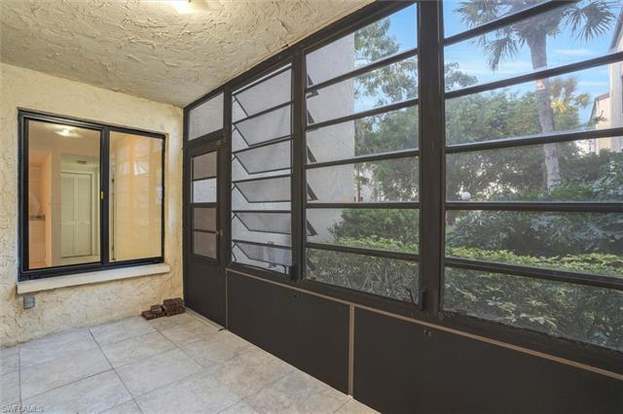 Building Photo - 3635 Boca Ciega Dr