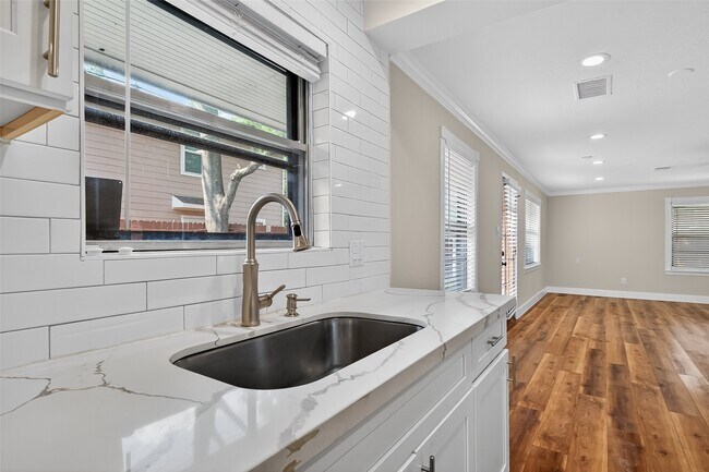 Building Photo - 4038 Cheena Dr