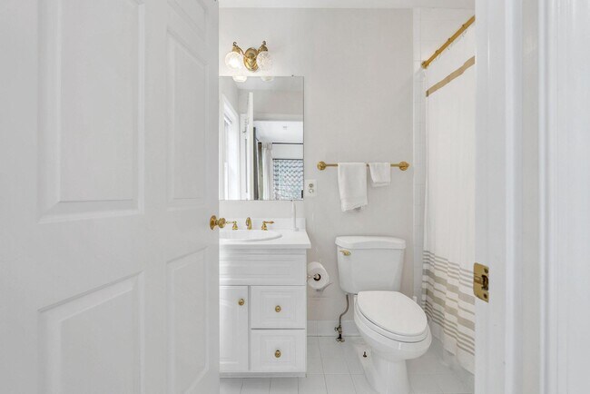 Building Photo - 8308 Comanche Ct