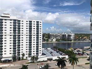 Building Photo - 3001 S Ocean Dr