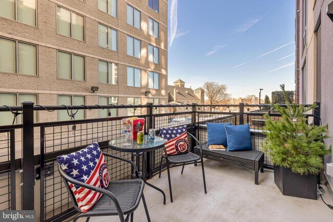 Building Photo - 37 L St SE