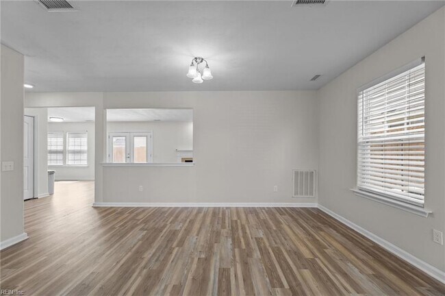 Building Photo - 148 Graystone Trce
