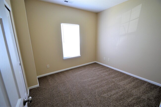 Building Photo - 2724 Winding Creek Ln