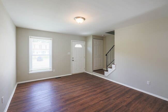 Building Photo - 11 Pawleys Ct