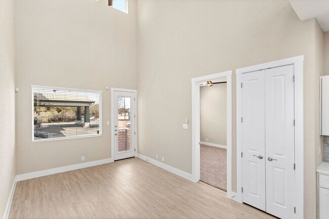 Building Photo - Luxury 3/2.5 Brand New Home