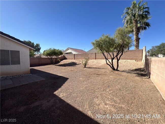 Building Photo - 3637 Nairobi Ln