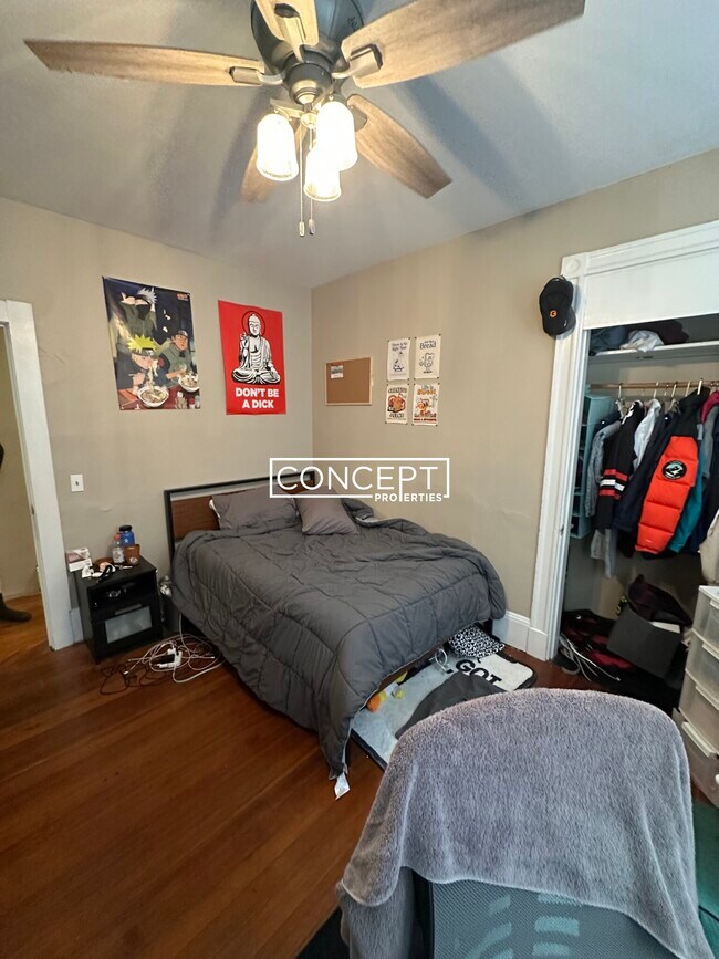 Building Photo - 6A Sunset St. Unit 1