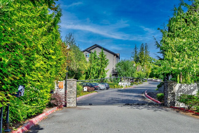 Building Photo - Mukilteo Townhome