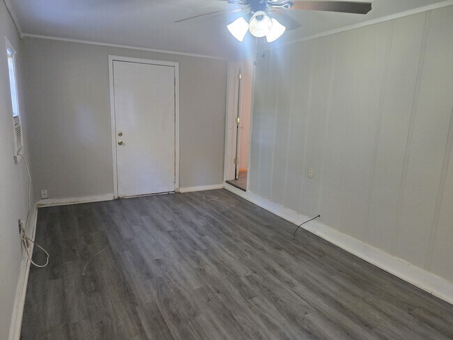 Building Photo - 9873 AR-352