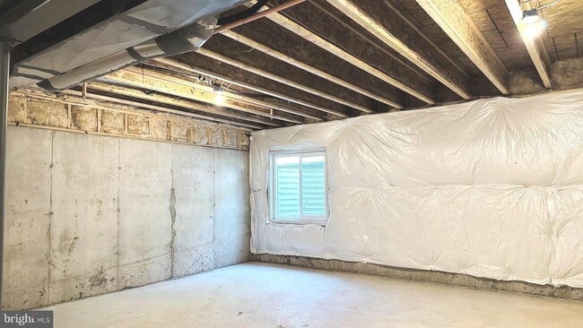 Building Photo - 229 Wynstone Ct
