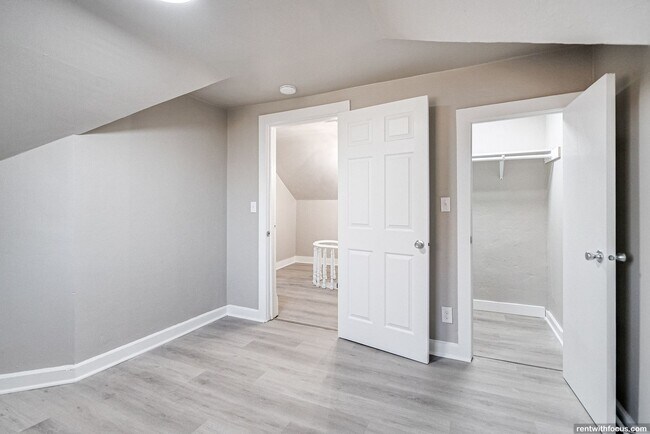 Building Photo - 416 High St