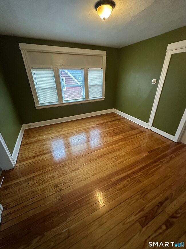 Building Photo - 205 French St