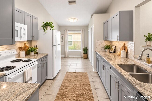 Building Photo - 10250 Hunters Haven Blvd