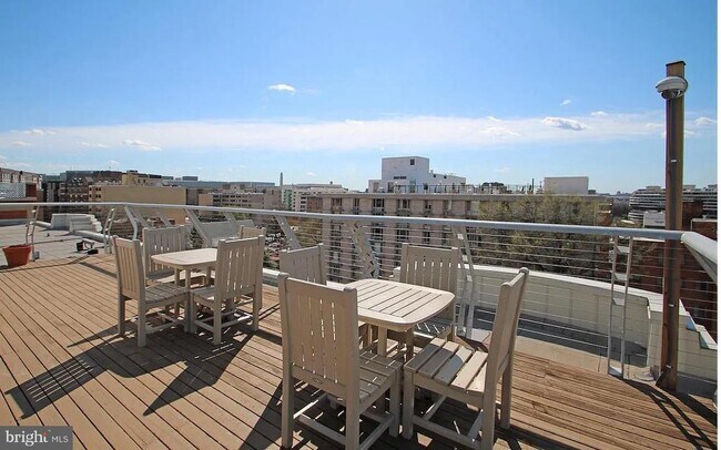 Building Photo - 2515 K St NW