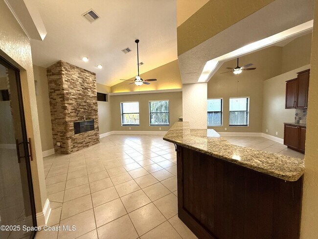 Building Photo - 108 Windward Way