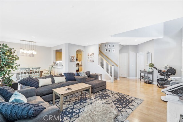 Building Photo - 12 Calle Viveza