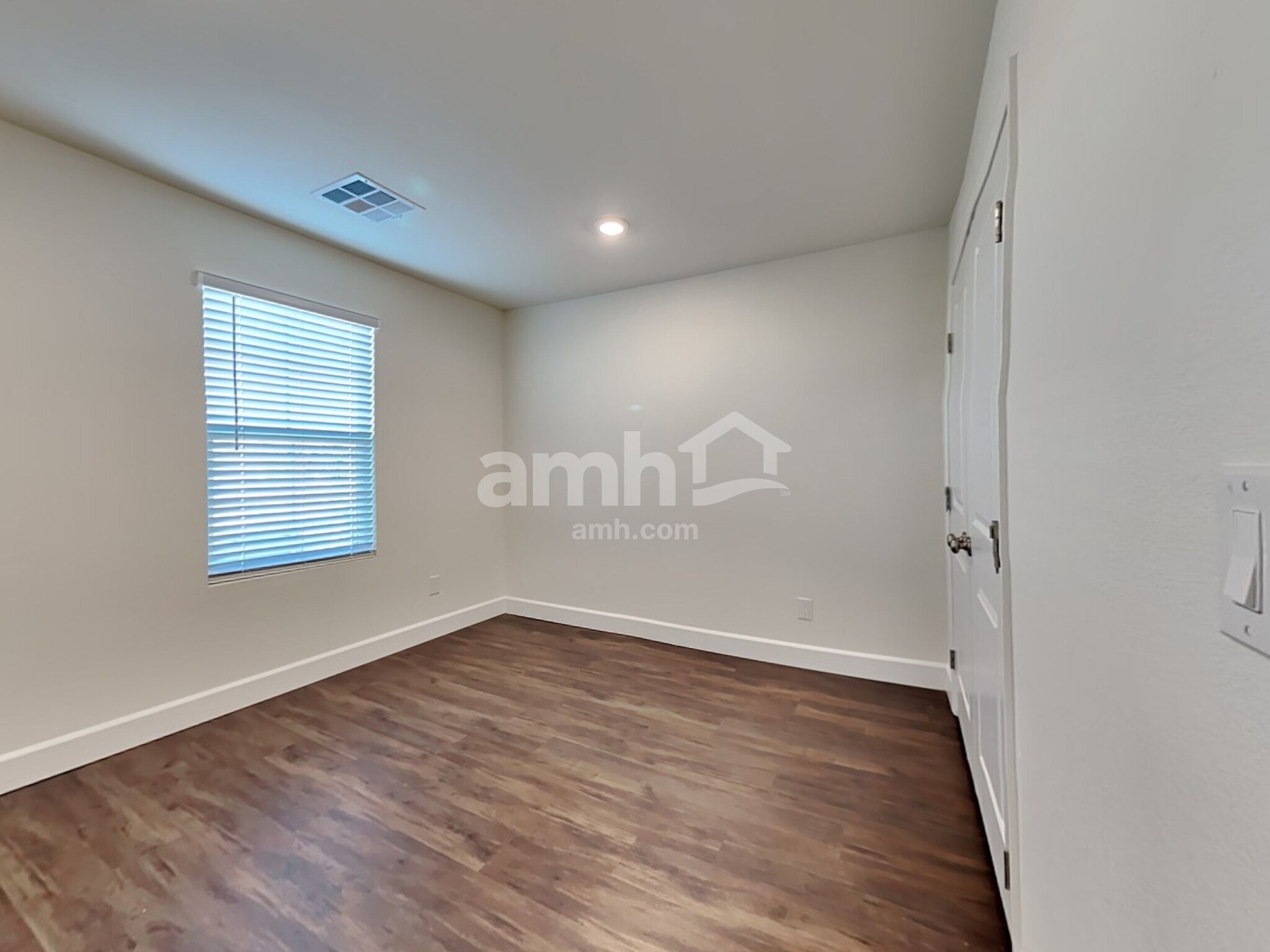 Building Photo - 274 Yasmin Daylily Pl