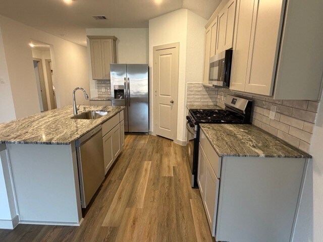 Building Photo - 7728 Evening Emerald Dr