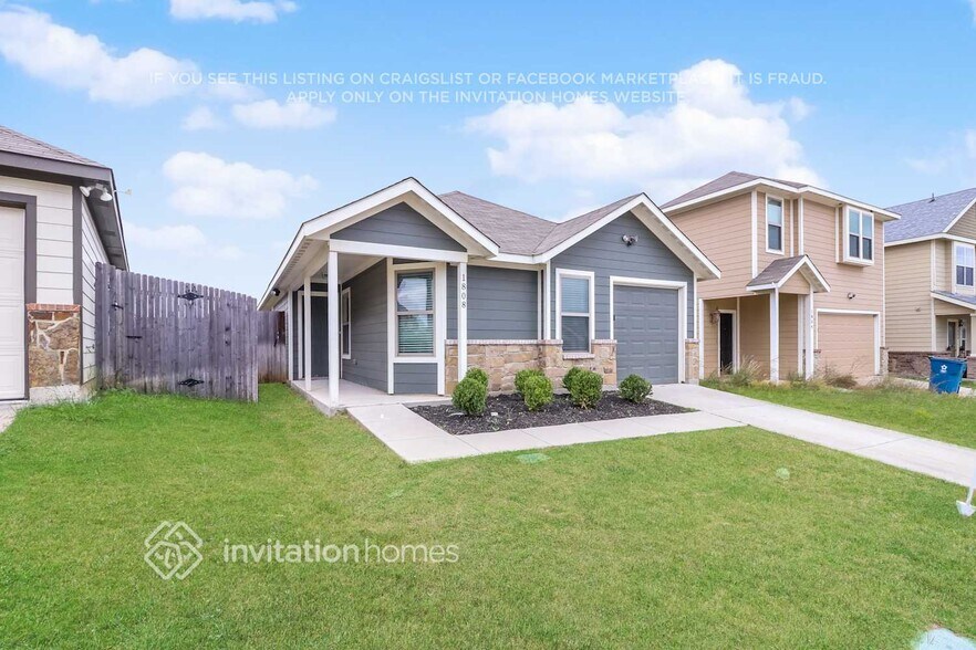 Building Photo - 1808 Wickham Dr