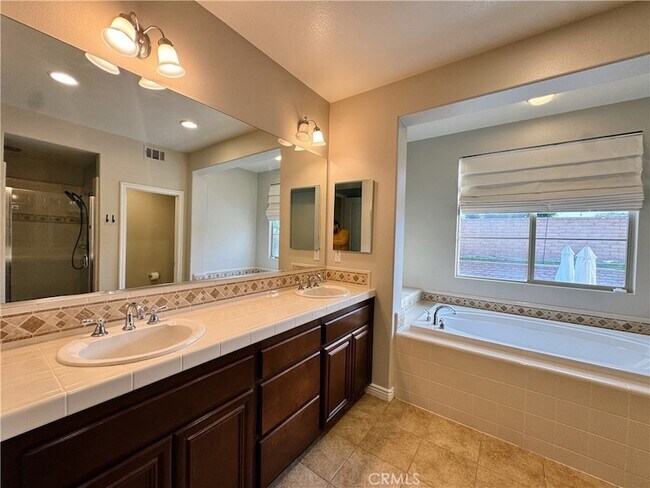 Building Photo - 32469 Quiet Trail Dr